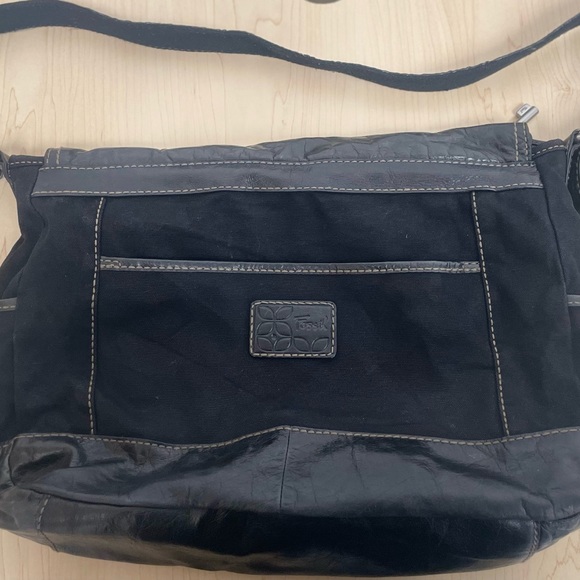 Large Distressed leather crossbody hobo messager bag - Picture 3 of 4